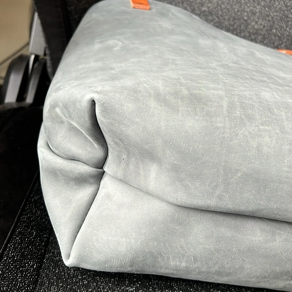 Brand new storm large tote. - Picture 3 of 4